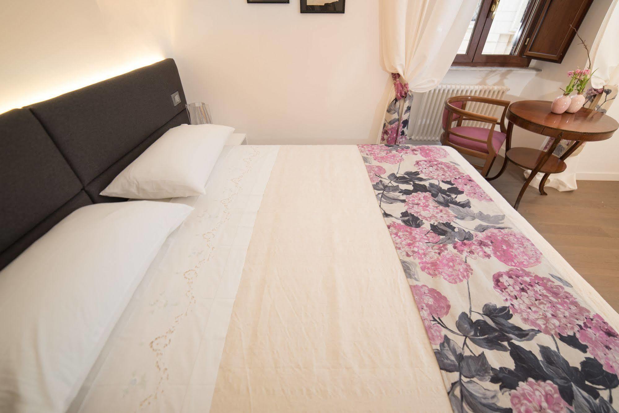 Approdo Ripetta Bed & Breakfast Roma Ngoại thất bức ảnh